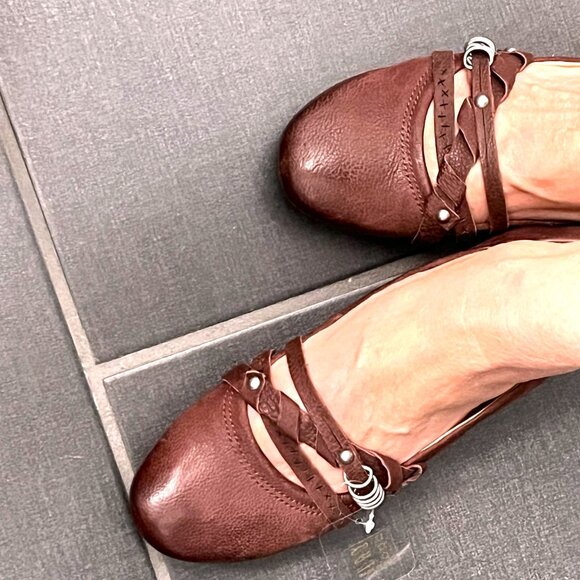 Miz Mooz Joplin cute leather flats, merlot, size 38 NWT - Picture 5 of 5